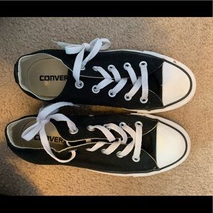 Black converse